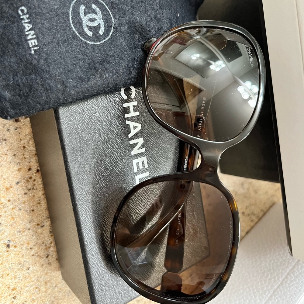 Chanel complete set eye glasses eyeglass shades vintage no flaws. With box xs s